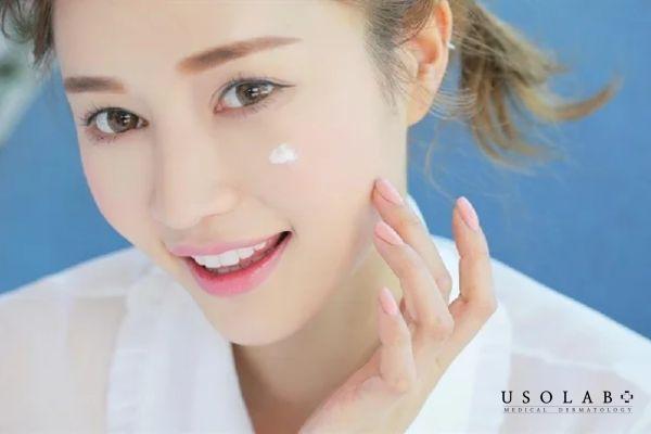 Hướng dẫn cách bôi collagen và kem chống nắng đúng cách