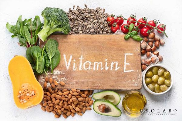 Chế độ ăn uống chứa nhiều vitamin e giúp làm mờ thâm mụn