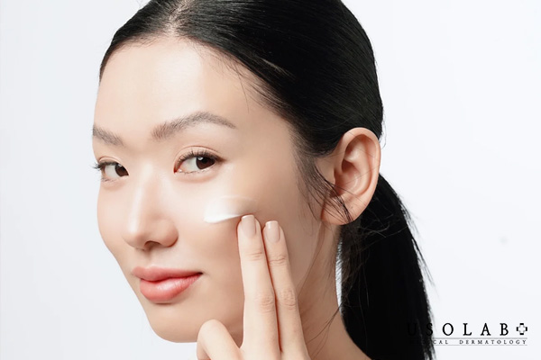 Hướng dẫn dùng kem dưỡng ẩm cho da khô đúng cách