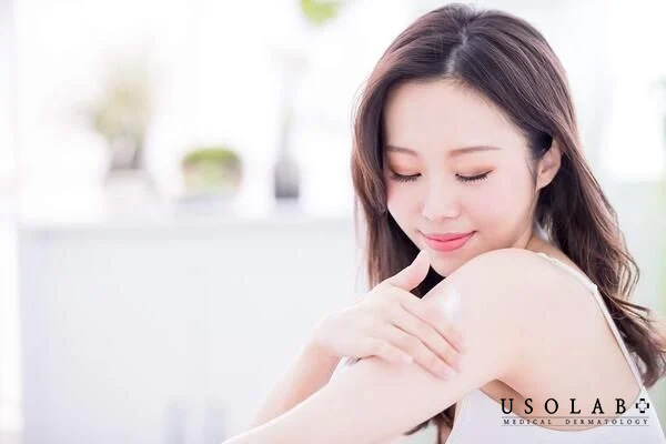 Dưỡng trắng ban ngày giúp duy trì độ ẩm và bảo vệ da