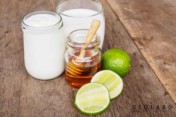 Bằng chanh, sữa chua và mật ong
