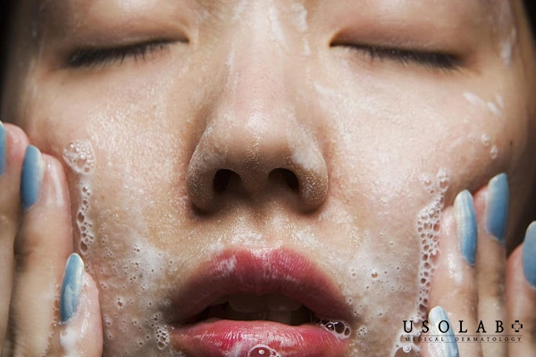 Glycerin, Hyaluronic Acid (HA), Sodium Hyaluronate