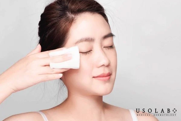 Cách dùng nước tẩy trang để làm sạch hiệu quả cho da dầu