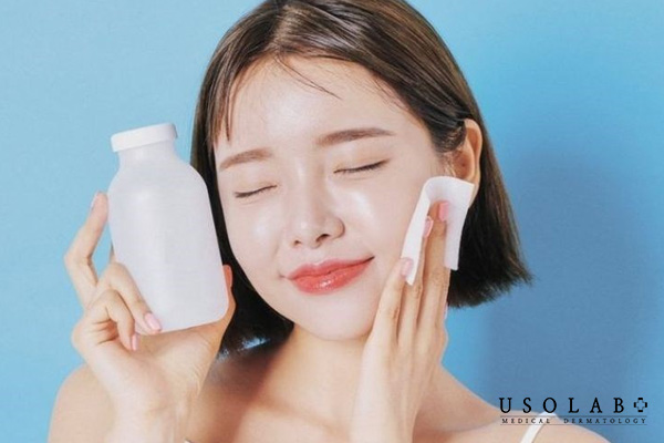 Cách dùng nước tẩy trang đúng cách cho làn da khô