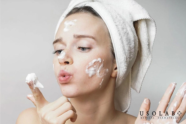 Cách chọn sữa rửa mặt phù hợp với từng mức độ da khô