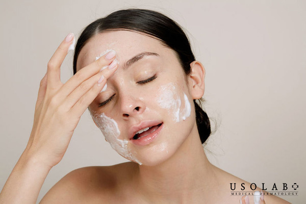 Hướng dẫn rửa mặt giúp kiểm soát dầu hiệu quả