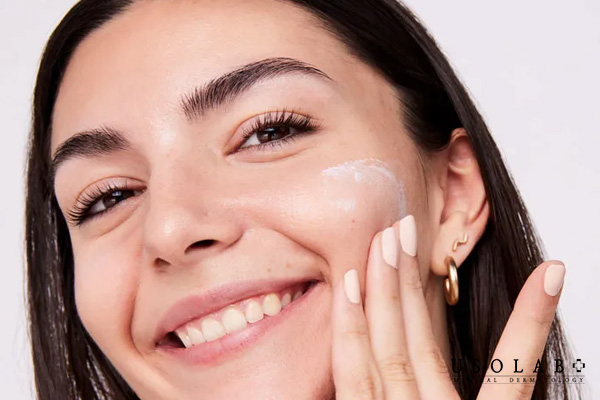 Là loại kem chống nắng sử dụng các khoáng chất như Zinc Oxide và Titanium Dioxide