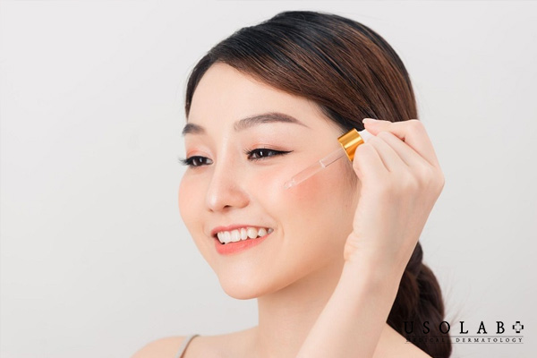 Cung cấp dưỡng chất giúp làm sáng da và giảm các vết thâm nám, thâm mụn trên da