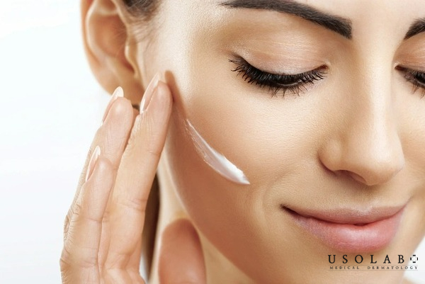 so sánh retinol và tretinoin cho bác sĩ da liễu