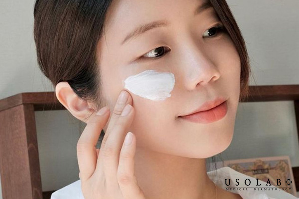 Chỉ số SPF phù hợp, kết cấu nhẹ, dễ thẩm thấu