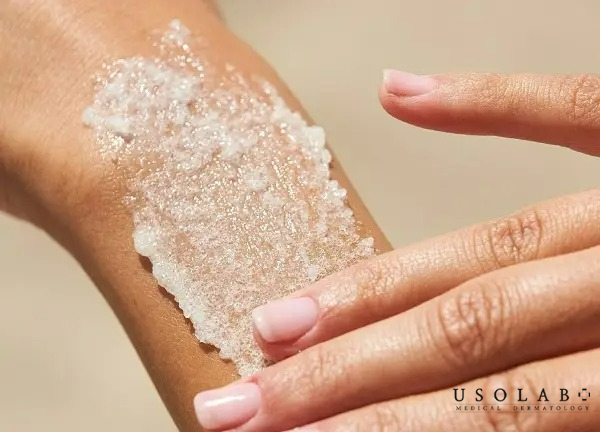 Đường có chứa axit glycolic giúp loại bỏ tế bào chết và tái tạo tế bào da mới Đường có chứa axit glycolic giúp loại bỏ tế bào chết và tái tạo tế bào da mới