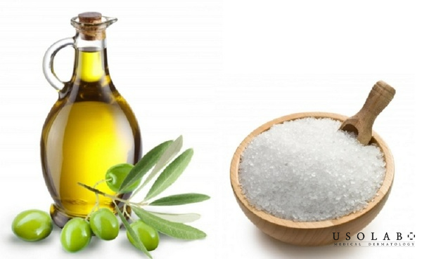 Dưỡng ẩm da bằng dầu oliu sau các bước làm sạch gây khô da Dưỡng ẩm da bằng dầu oliu sau các bước làm sạch gây khô da