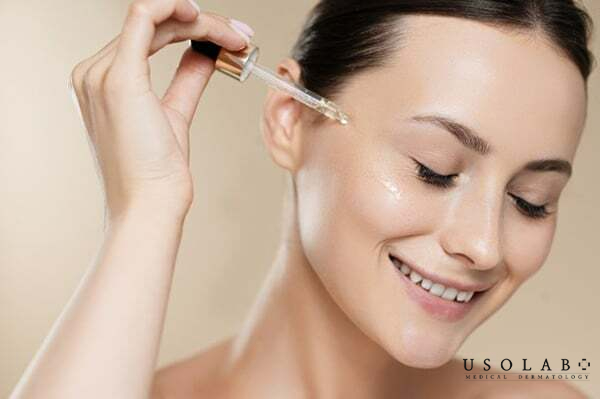 Bôi serum từ 5–10 phút thì rửa mặt