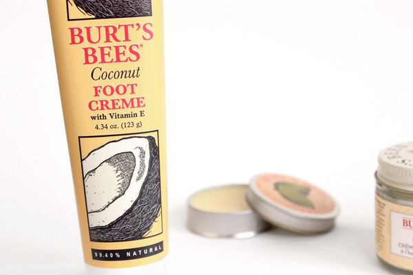 Kem dưỡng da chân chiết xuất từ dừa Burt's Bees