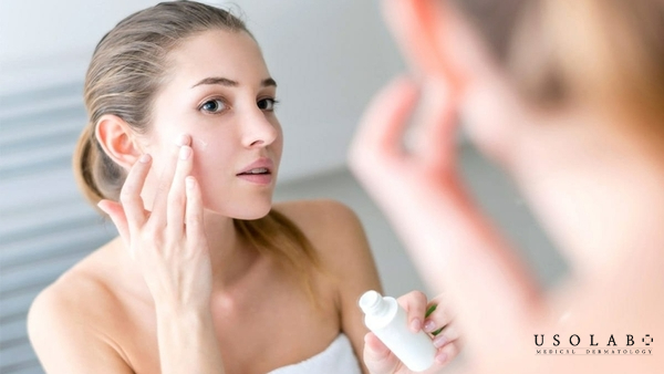 Thời điểm xông mặt lý tưởng là trước các bước skincare chính như thoa serum