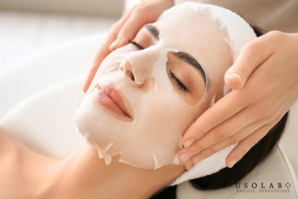 Sản phẩm mặt nạ có tác dụng chính là cấp ẩm cho da căng mọng Sản phẩm mặt nạ có tác dụng chính là cấp ẩm cho da căng mọng