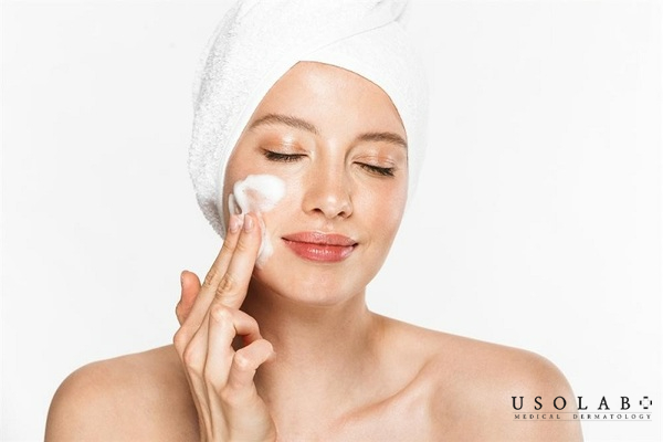 Nếu thức dậy với da mịn mướt, không bị căng khô hay bóng dầu quá mức là skincare đúng Nếu thức dậy với da mịn mướt, không bị căng khô hay bóng dầu quá mức là skincare đúng