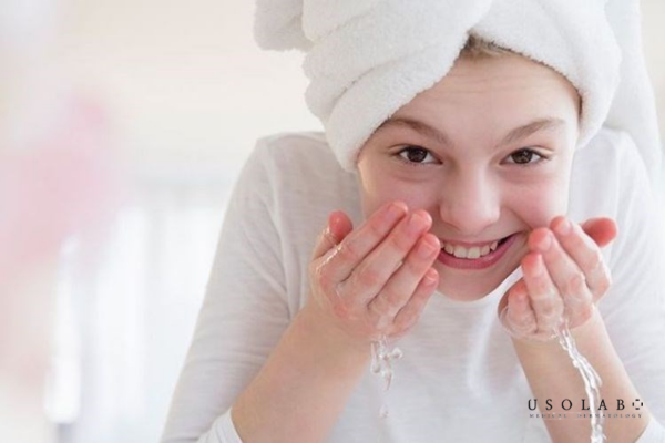 Từ góc nhìn da liễu, kem dưỡng ẩm cho tuổi dậy thì rất cần thiết