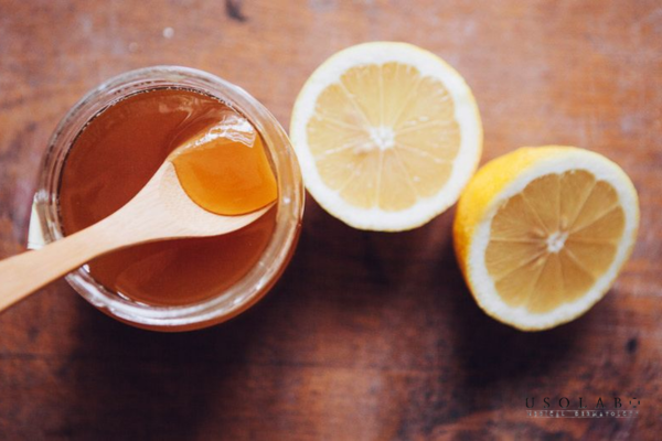 Chanh kết hợp với mật ong Chanh kết hợp với mật ong