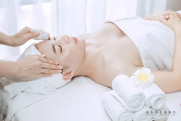 Thăm khám và đánh giá tình trạng da Thăm khám và đánh giá tình trạng da