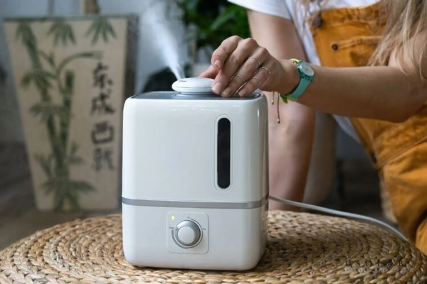 Sử dụng máy tạo độ ẩm trong phòng