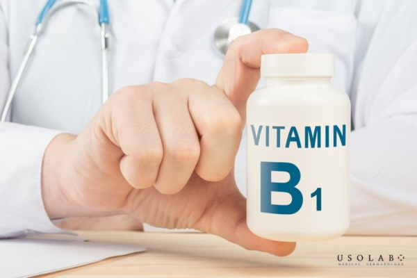 Việc bôi trực tiếp Vitamin B1 (Thiamine) lên da không được khuyến khích Việc bôi trực tiếp Vitamin B1 (Thiamine) lên da không được khuyến khích