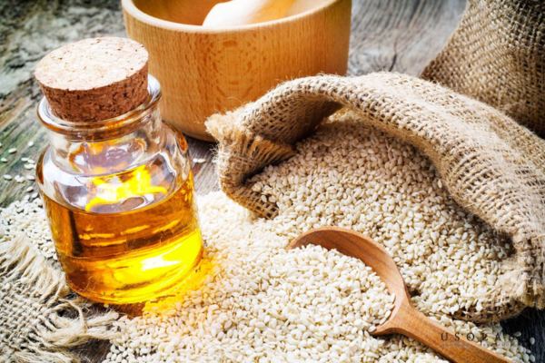Dầu mè (sesame oil) là loại dầu thực vật được chiết xuất từ hạt của cây Vừng