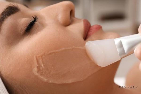 cách ủ trắng phục hồi da cháy nắng