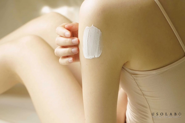 kem dưỡng trắng body cho phụ nữ sau sinh