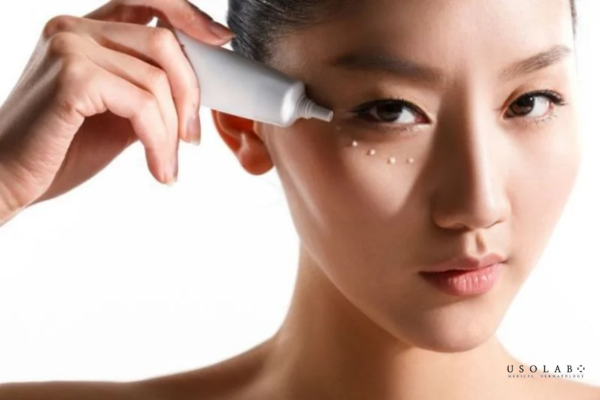 kem trị mụn thịt quanh mắt nhật bản